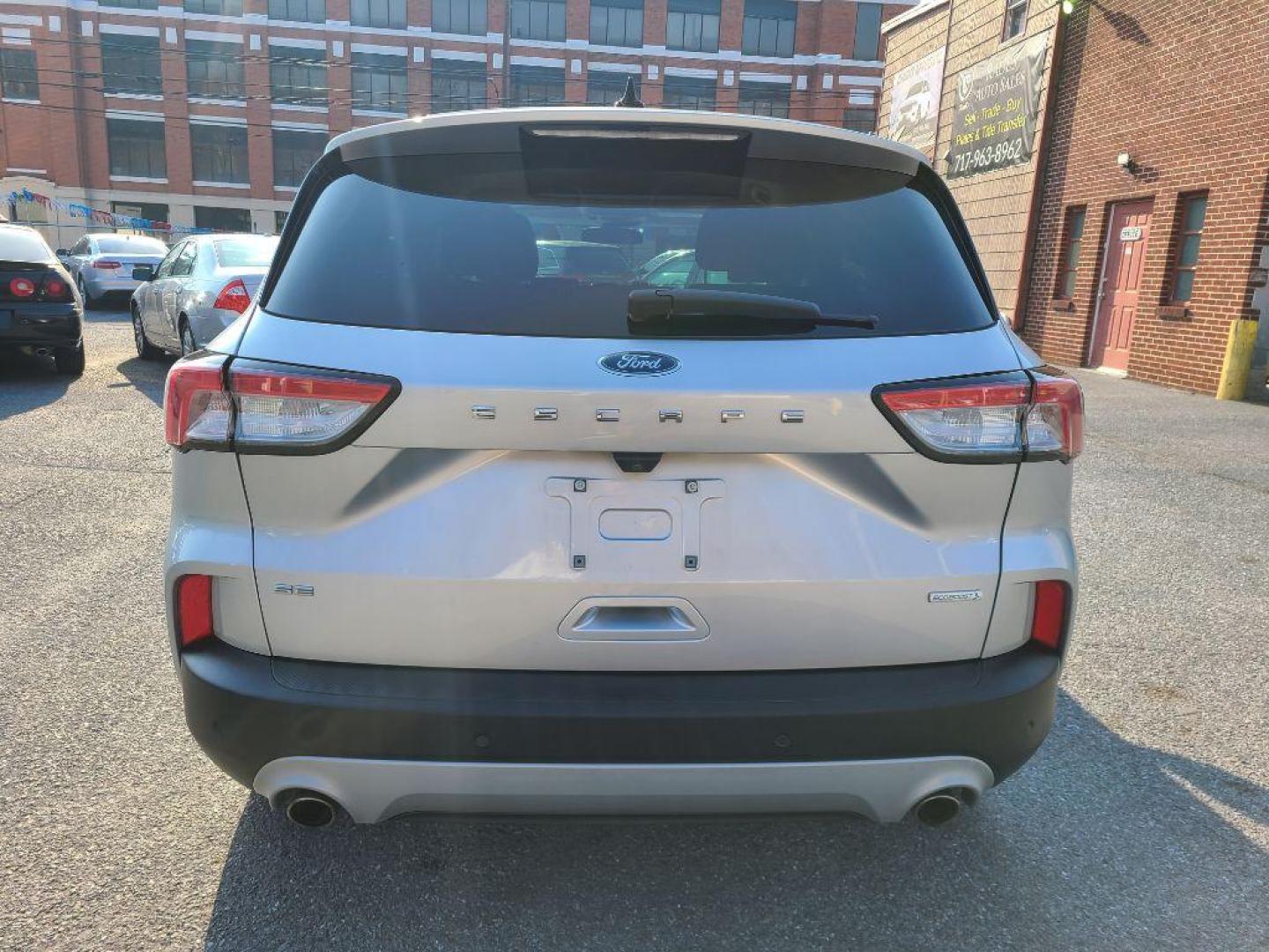 2020 SILVER FORD ESCAPE SE (1FMCU0G68LU) with an 1.5L engine, Automatic transmission, located at 7981 Paxton Street, Harrisburg, PA, 17111, (717) 561-2926, 40.261490, -76.749229 - WE FINANCE!!! Good Credit/ Bad Credit/ No Credit - ALL Trade-Ins Welcomed!!! ***Guaranteed Credit Approval*** APPLY ONLINE or CALL us TODAY ;) Internet Prices and Marketplace Prices are SPECIAL discounted ***CASH DEALS*** Retail Prices are higher. Please call us to discuss your cash and finan - Photo#1