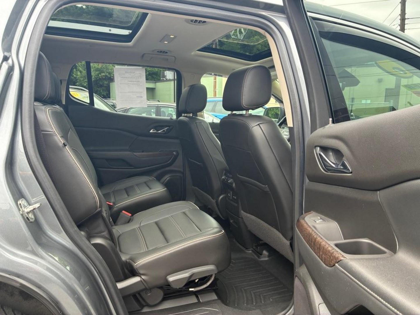2020 GREY GMC ACADIA DENALI (1GKKNXLS1LZ) with an 3.6L engine, Automatic transmission, located at 117 North Cameron Street, Harrisburg, PA, 17101, (717) 963-8962, 40.266762, -76.875259 - WE FINANCE!!! MOST vehicles are available for financing. Good Credit/ Challenged Credit/ No Credit - ALL Trade-Ins Welcomed!!! APPLY ONLINE or CALL us TODAY Please call us to discuss your cash and/or financing options. Thanks for checking our inventory! We're here to help.- Photo#9