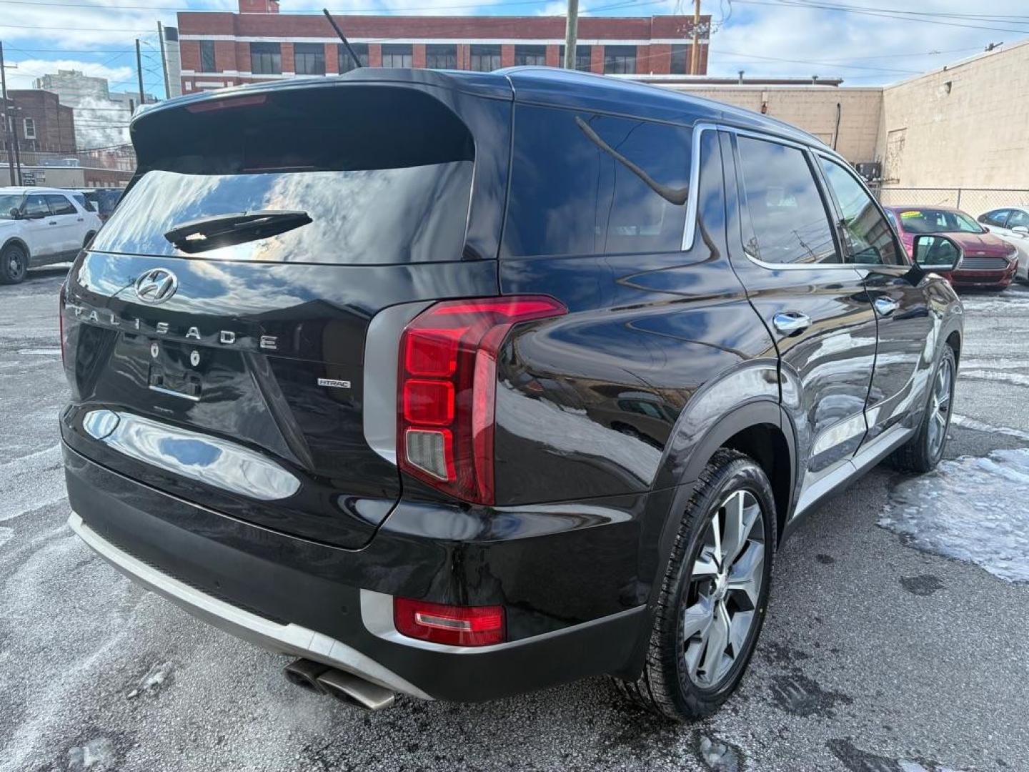 2020 BLACK HYUNDAI PALISADE SEL (KM8R4DHE2LU) with an 3.8L engine, Automatic transmission, located at 117 North Cameron Street, Harrisburg, PA, 17101, (717) 963-8962, 40.266762, -76.875259 - WE FINANCE!!! Good Credit/ Challenged Credit/ No Credit - ALL Trade-Ins Welcomed!!! APPLY ONLINE or CALL us TODAY ;) Please call us to discuss your cash and/or financing options. - Photo#4