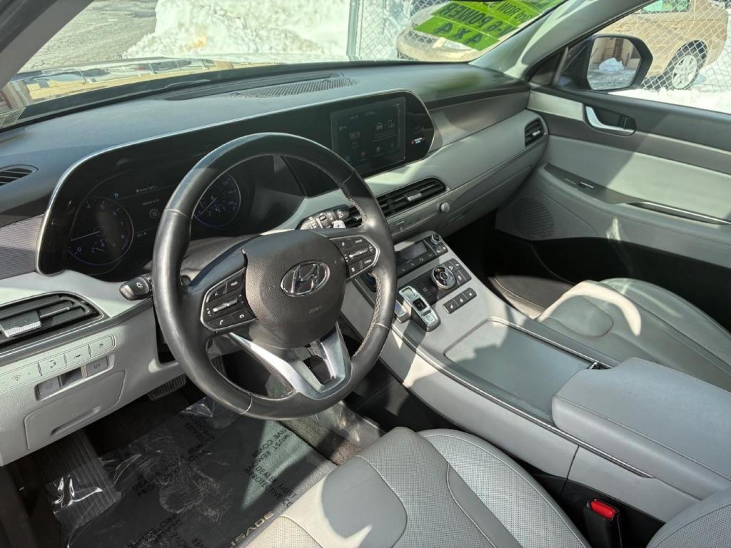 2020 BLACK HYUNDAI PALISADE SEL (KM8R4DHE2LU) with an 3.8L engine, Automatic transmission, located at 117 North Cameron Street, Harrisburg, PA, 17101, (717) 963-8962, 40.266762, -76.875259 - WE FINANCE!!! Good Credit/ Challenged Credit/ No Credit - ALL Trade-Ins Welcomed!!! APPLY ONLINE or CALL us TODAY ;) Please call us to discuss your cash and/or financing options. - Photo#16