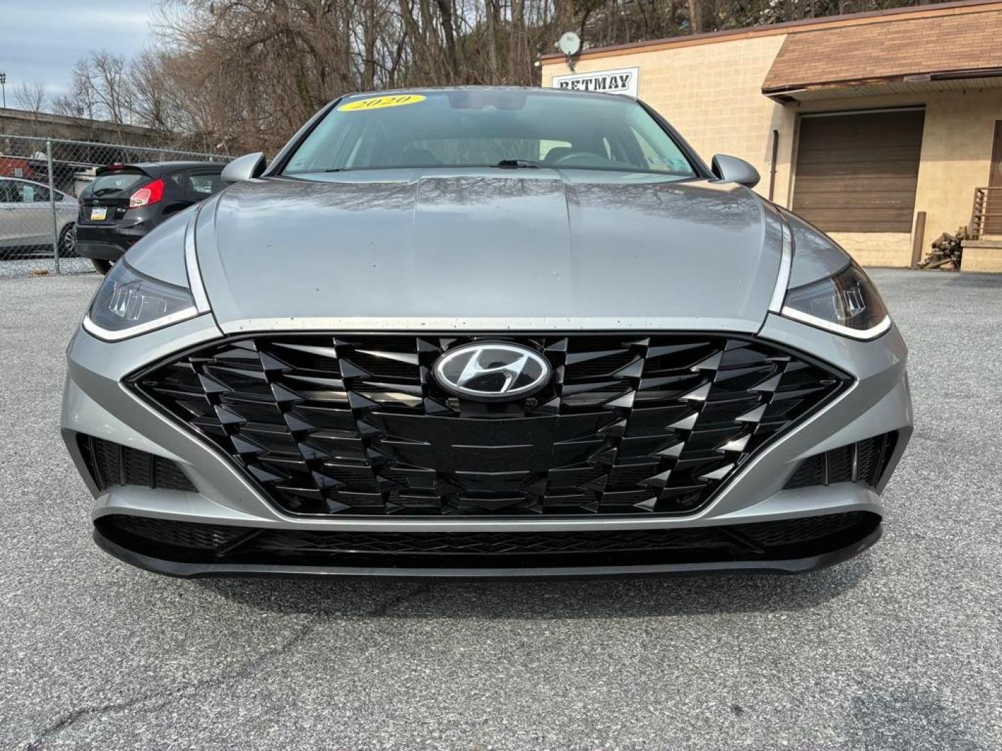 2020 SILVER HYUNDAI SONATA SEL (5NPEL4JA1LH) with an 2.5L engine, Automatic transmission, located at 117 North Cameron Street, Harrisburg, PA, 17101, (717) 963-8962, 40.266762, -76.875259 - WE FINANCE!!! Good Credit/ Challenged Credit/ No Credit - ALL Trade-Ins Welcomed!!! APPLY ONLINE or CALL us TODAY ;) Please call us to discuss your cash and/or financing options. - Photo#7