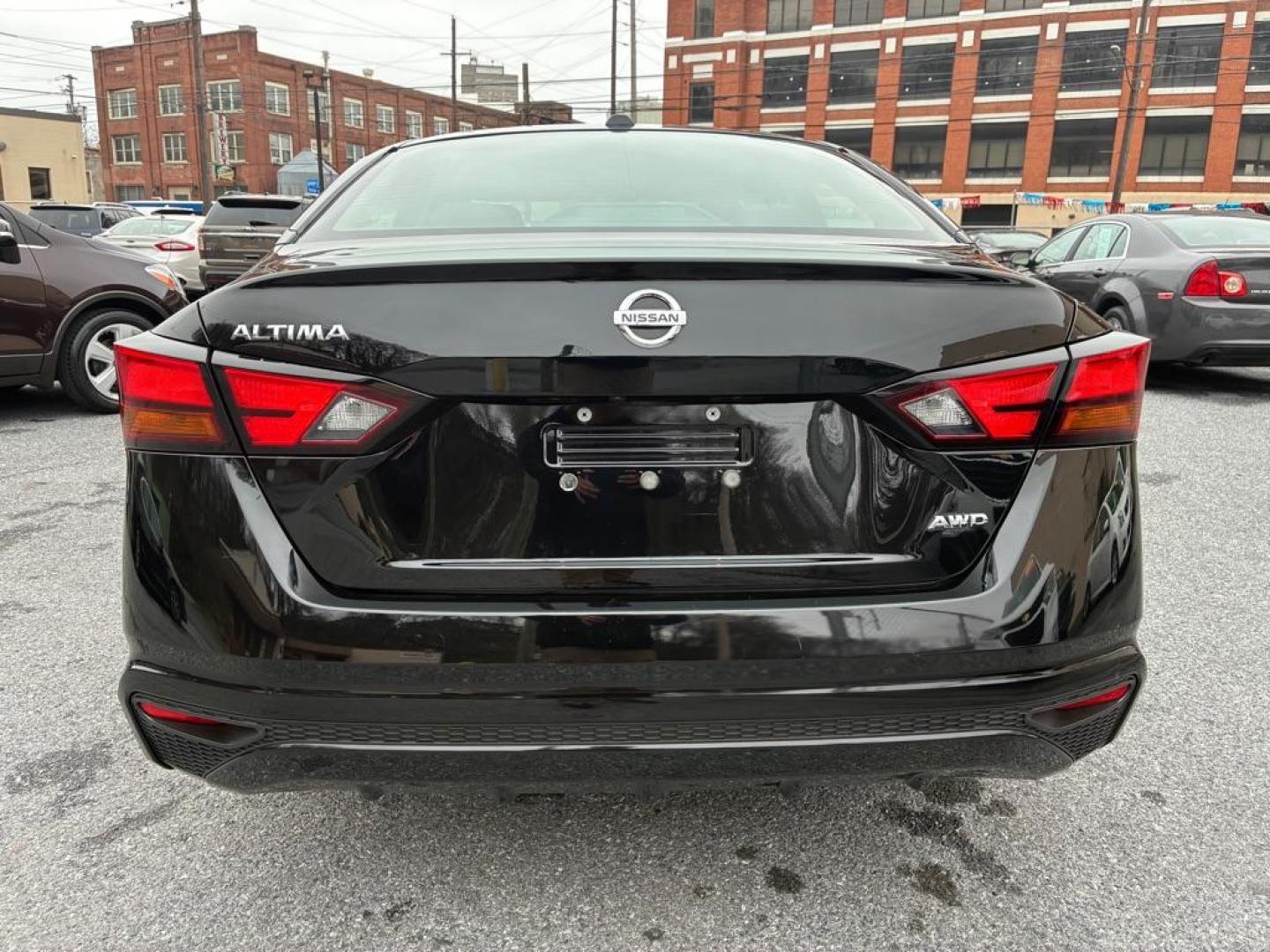 2020 BLACK NISSAN ALTIMA S (1N4BL4BW4LC) with an 2.5L engine, Continuously Variable transmission, located at 7981 Paxton Street, Harrisburg, PA, 17111, (717) 561-2926, 40.261490, -76.749229 - WE FINANCE!!! Good Credit/ Challenged Credit/ No Credit - ALL Trade-Ins Welcomed!!! APPLY ONLINE or CALL us TODAY ;) Please call us to discuss your cash and/or financing options. - Photo#3