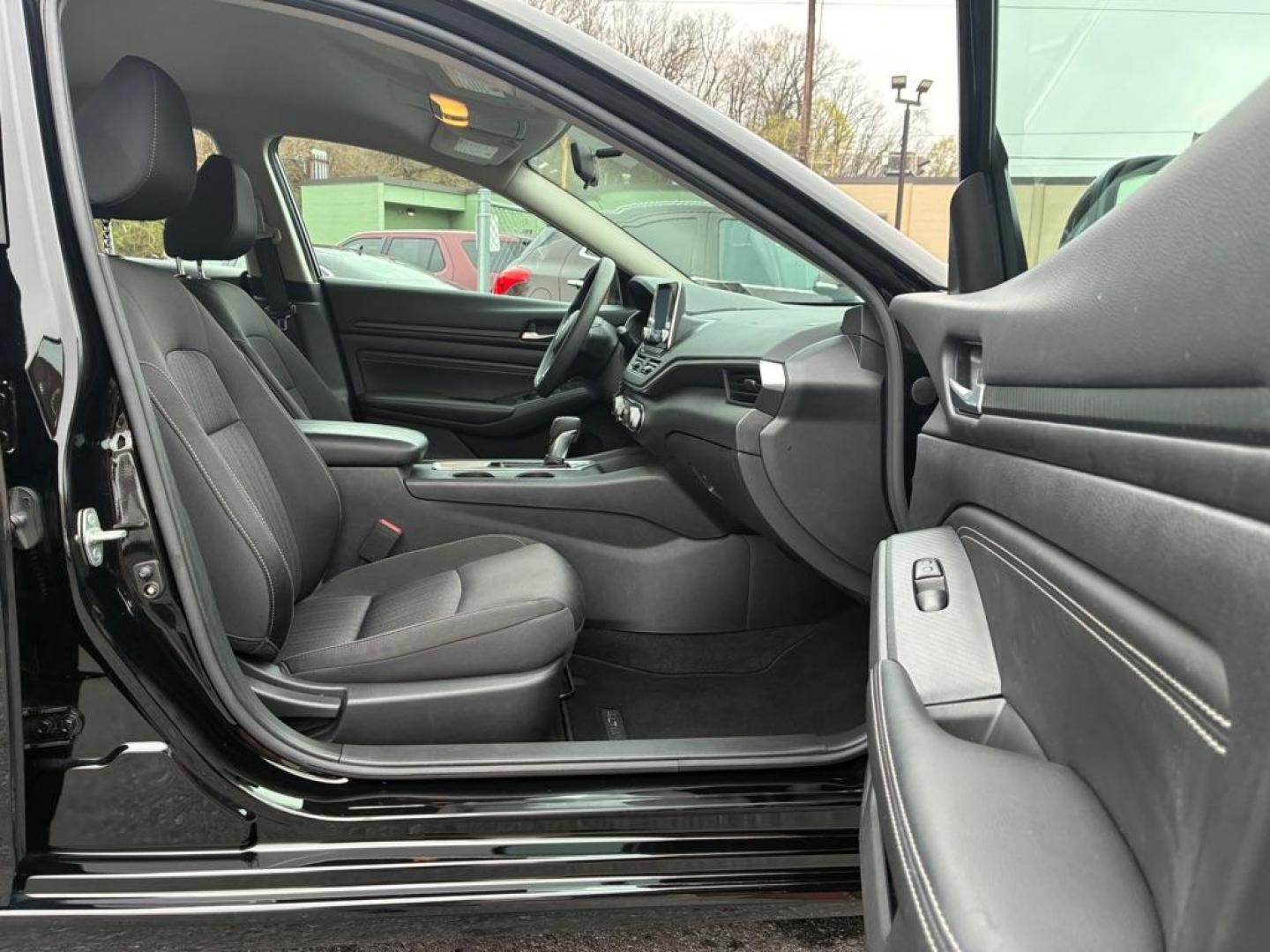 2020 BLACK NISSAN ALTIMA S (1N4BL4BW4LC) with an 2.5L engine, Continuously Variable transmission, located at 7981 Paxton Street, Harrisburg, PA, 17111, (717) 561-2926, 40.261490, -76.749229 - WE FINANCE!!! Good Credit/ Challenged Credit/ No Credit - ALL Trade-Ins Welcomed!!! APPLY ONLINE or CALL us TODAY ;) Please call us to discuss your cash and/or financing options. - Photo#8