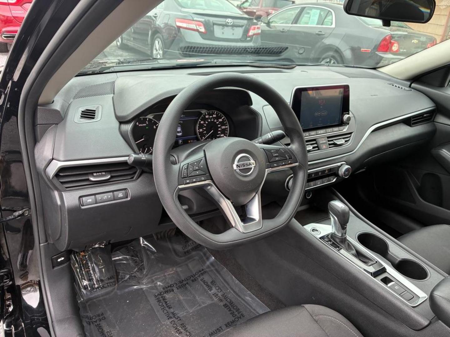 2020 BLACK NISSAN ALTIMA S (1N4BL4BW4LC) with an 2.5L engine, Continuously Variable transmission, located at 7981 Paxton Street, Harrisburg, PA, 17111, (717) 561-2926, 40.261490, -76.749229 - WE FINANCE!!! Good Credit/ Challenged Credit/ No Credit - ALL Trade-Ins Welcomed!!! APPLY ONLINE or CALL us TODAY ;) Please call us to discuss your cash and/or financing options. - Photo#14