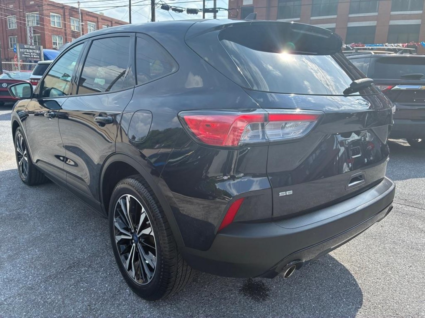 2021 BLUE FORD ESCAPE SE (1FMCU0BZ8MU) with an 2.5L engine, Continuously Variable transmission, located at 117 North Cameron Street, Harrisburg, PA, 17101, (717) 963-8962, 40.266762, -76.875259 - WE FINANCE!!! MOST vehicles are available for financing. Good Credit/ Challenged Credit/ No Credit - ALL Trade-Ins Welcomed!!! APPLY ONLINE or CALL us TODAY Please call us to discuss your cash and/or financing options. Thanks for checking our inventory! We're here to help.- Photo#2