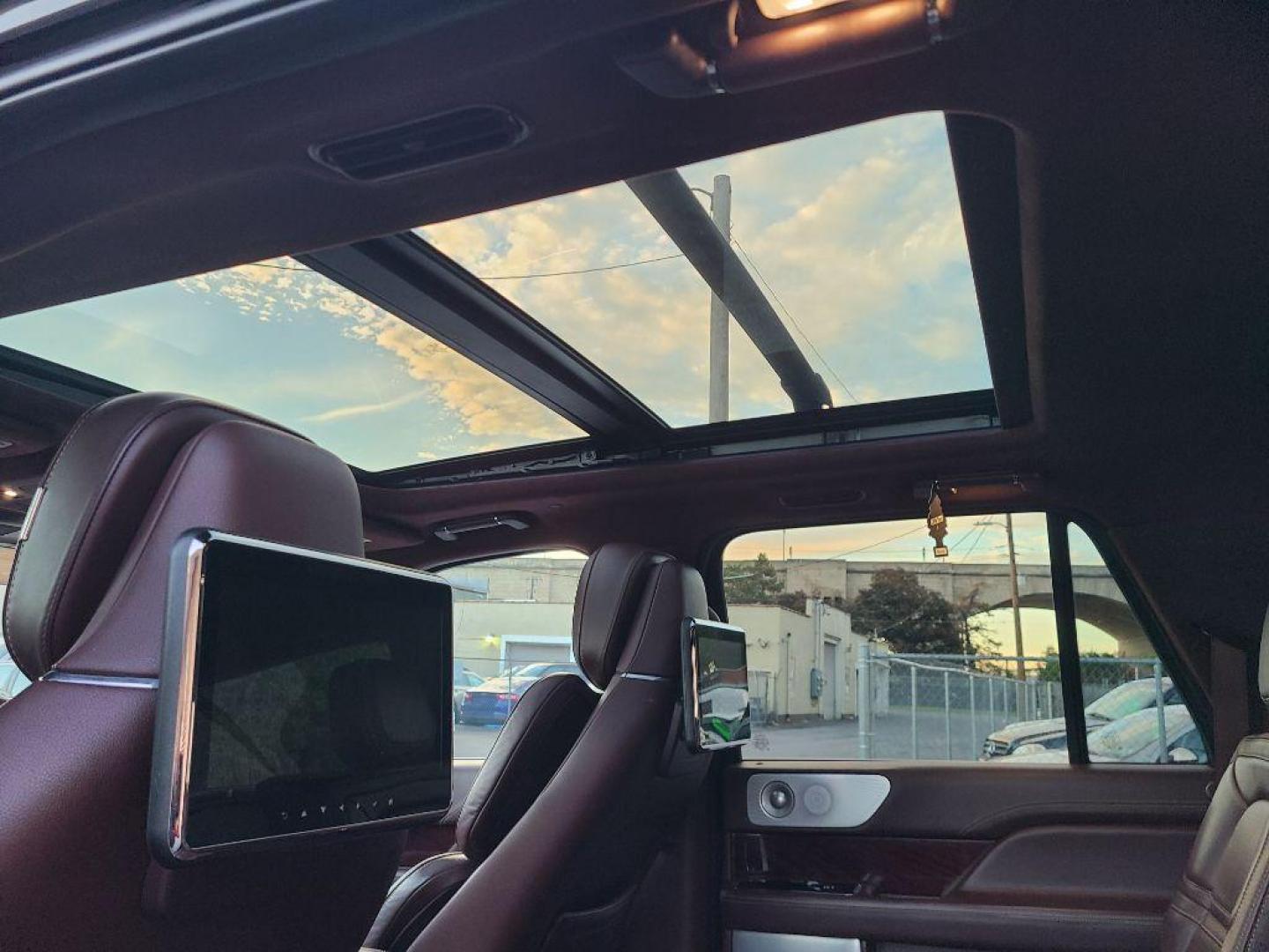 2021 BLACK LINCOLN NAVIGATOR L BLACK LABEL (5LMJJ3TT5ME) with an 3.5L engine, Automatic transmission, located at 7981 Paxton Street, Harrisburg, PA, 17111, (717) 561-2926, 40.261490, -76.749229 - WE FINANCE!!! Good Credit/ Bad Credit/ No Credit - ALL Trade-Ins Welcomed!!! ***Guaranteed Credit Approval*** APPLY ONLINE or CALL us TODAY ;) Please call us to discuss your cash and financing options. - Photo#22