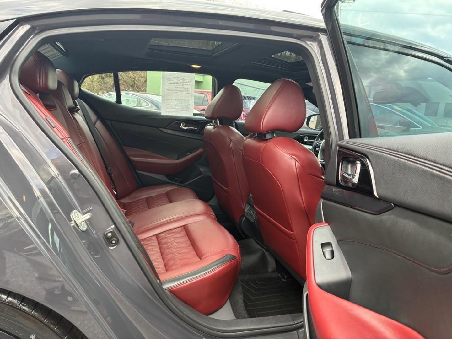 2021 GRAY NISSAN MAXIMA PLATINUM 40th ANNIV (1N4AA6FV5MC) with an 3.5L engine, Continuously Variable transmission, located at 117 North Cameron Street, Harrisburg, PA, 17101, (717) 963-8962, 40.266762, -76.875259 - WE FINANCE!!! Good Credit/ Challenged Credit/ No Credit - ALL Trade-Ins Welcomed!!! APPLY ONLINE or CALL us TODAY ;) Please call us to discuss your cash and/or financing options. - Photo#9