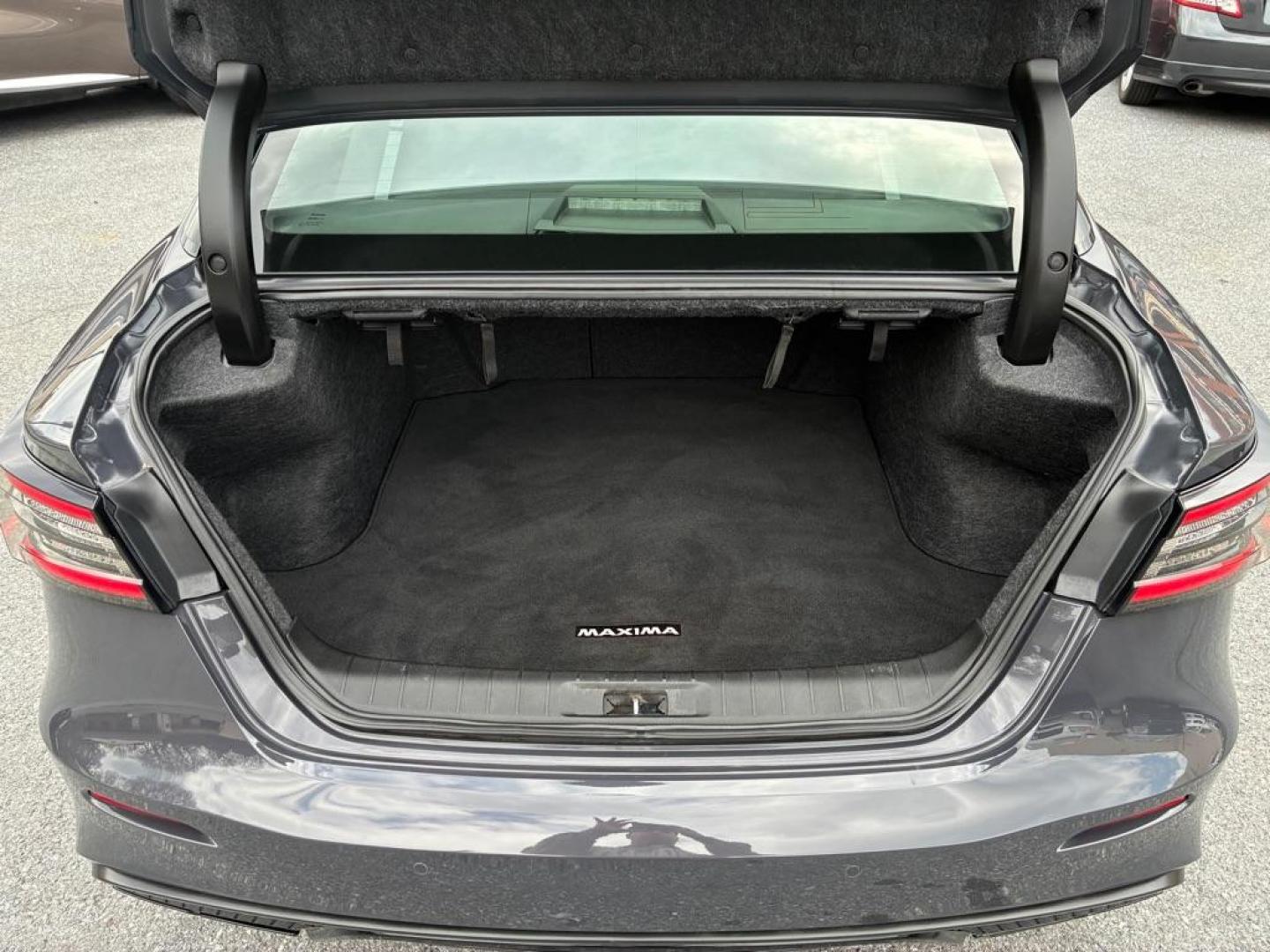 2021 GRAY NISSAN MAXIMA PLATINUM 40th ANNIV (1N4AA6FV5MC) with an 3.5L engine, Continuously Variable transmission, located at 117 North Cameron Street, Harrisburg, PA, 17101, (717) 963-8962, 40.266762, -76.875259 - WE FINANCE!!! Good Credit/ Challenged Credit/ No Credit - ALL Trade-Ins Welcomed!!! APPLY ONLINE or CALL us TODAY ;) Please call us to discuss your cash and/or financing options. - Photo#10