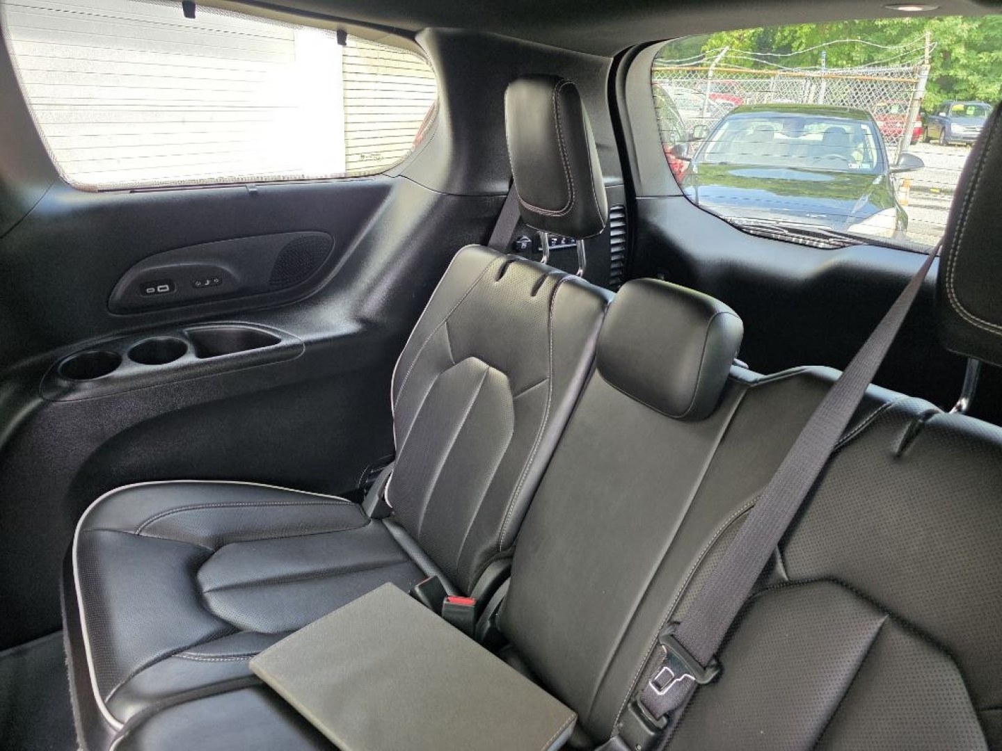 2022 BLACK CHRYSLER PACIFICA LIMITED (2C4RC1GG3NR) with an 3.6L engine, Automatic transmission, located at 117 North Cameron Street, Harrisburg, PA, 17101, (717) 963-8962, 40.266762, -76.875259 - WE FINANCE!!! MOST vehicles are available for financing. Good Credit/ Challenged Credit/ No Credit - ALL Trade-Ins Welcomed!!! APPLY ONLINE or CALL us TODAY Please call us to discuss your cash and/or financing options. Thanks for checking our inventory! We're here to help.- Photo#11