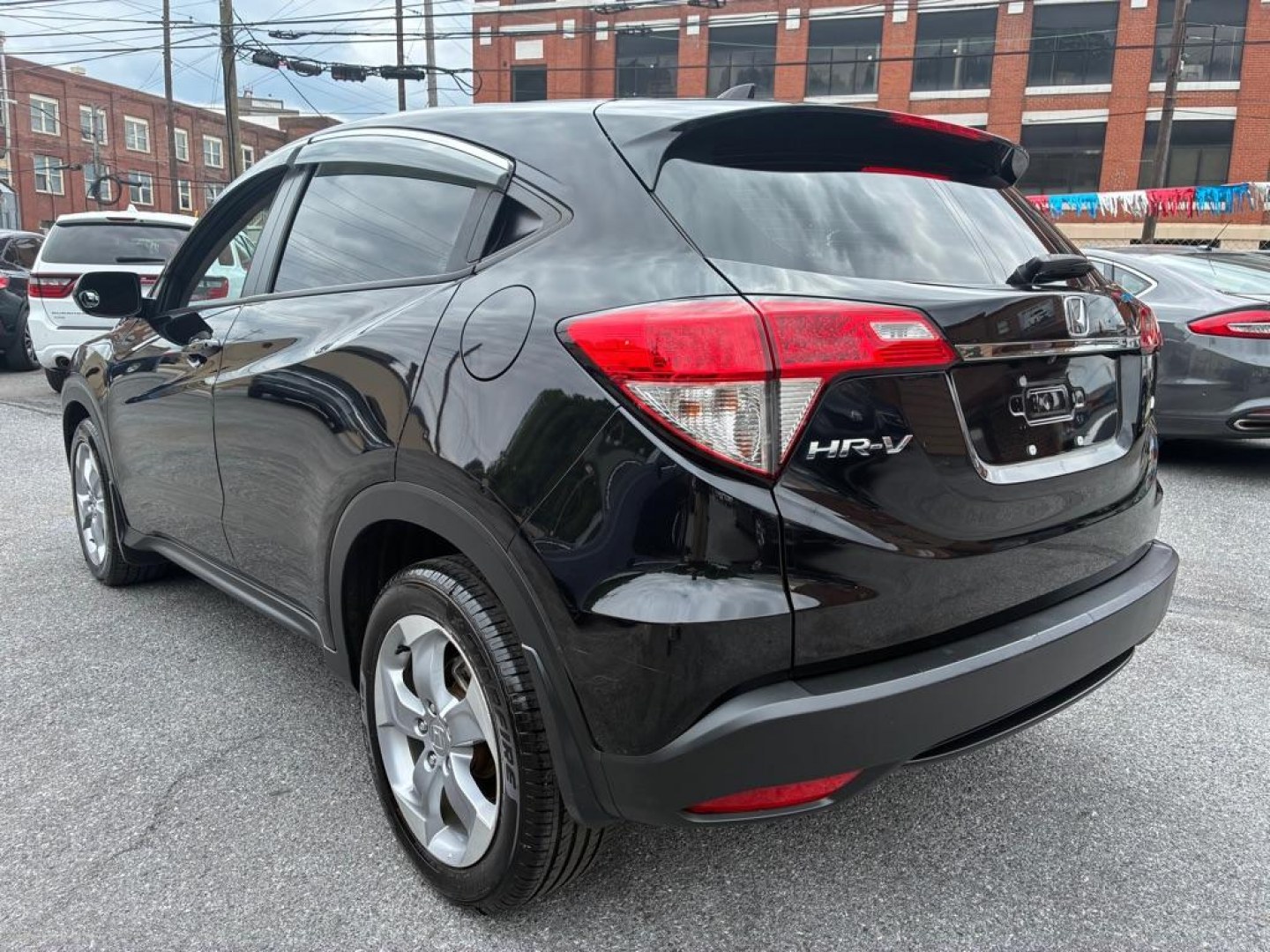 2022 BLACK HONDA HR-V LX (3CZRU6H30NM) with an 1.8L engine, Automatic transmission, located at 117 North Cameron Street, Harrisburg, PA, 17101, (717) 963-8962, 40.266762, -76.875259 - WE FINANCE!!! MOST vehicles are available for financing. Good Credit/ Challenged Credit/ No Credit - ALL Trade-Ins Welcomed!!! APPLY ONLINE or CALL us TODAY Please call us to discuss your cash and/or financing options. Thanks for checking our inventory! We're here to help.- Photo#2