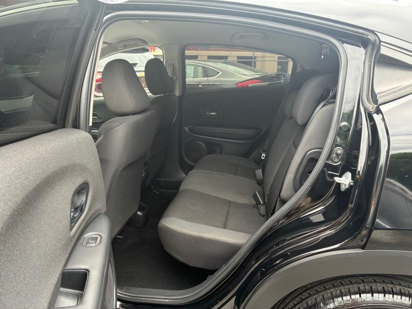 2022 BLACK HONDA HR-V LX (3CZRU6H30NM) with an 1.8L engine, Automatic transmission, located at 117 North Cameron Street, Harrisburg, PA, 17101, (717) 963-8962, 40.266762, -76.875259 - WE FINANCE!!! MOST vehicles are available for financing. Good Credit/ Challenged Credit/ No Credit - ALL Trade-Ins Welcomed!!! APPLY ONLINE or CALL us TODAY Please call us to discuss your cash and/or financing options. Thanks for checking our inventory! We're here to help.- Photo#11