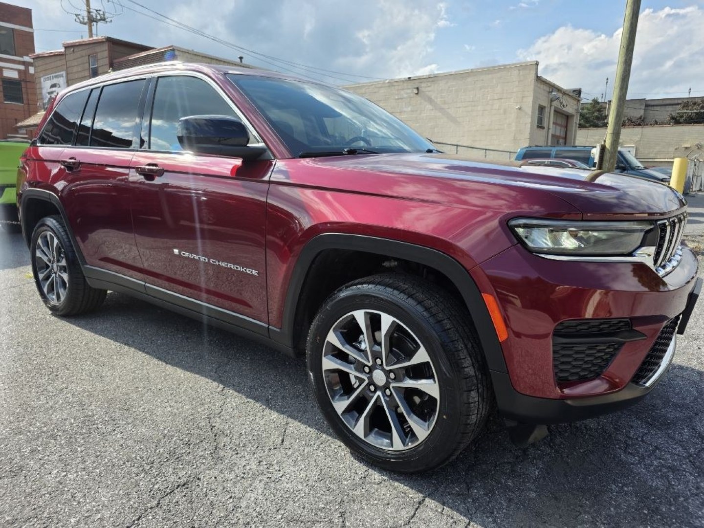 2023 RED JEEP GRAND CHEROKEE LAREDO (1C4RJHAG8PC) with an 3.6L engine, Automatic transmission, located at 117 North Cameron Street, Harrisburg, PA, 17101, (717) 963-8962, 40.266762, -76.875259 - Value Added Options - Installed Heated Front Seat Keyless Start Power Liftgate Smart Device Integration Seating Options Front Bucket Seats Rear Bench Seat Driver Adjustable Lumbar Heated Front Seat Pass-Through Rear Seat Power Driver Seat 5 Passenger Capacity Value Added Options - S- Photo#6