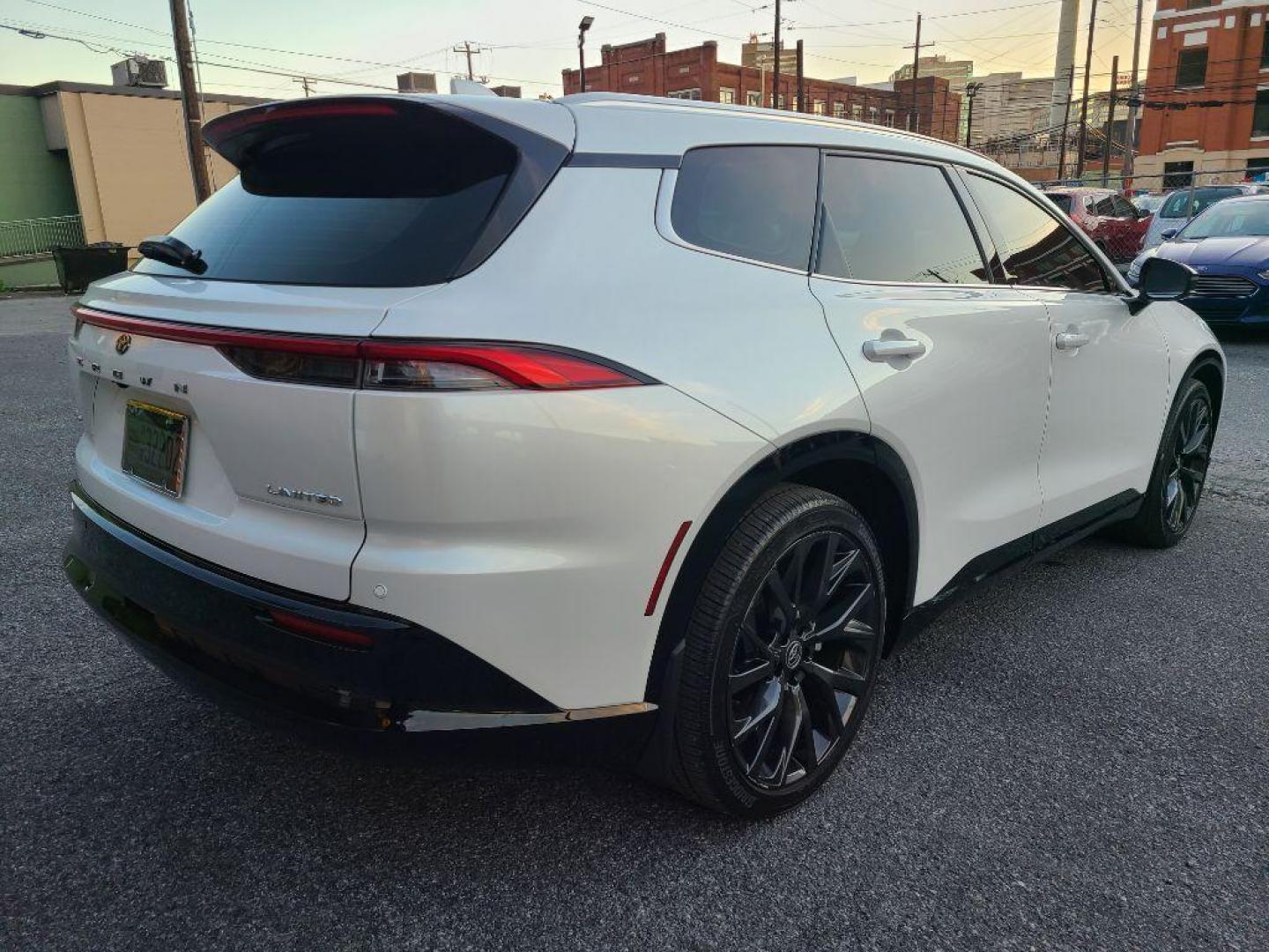 2025 WHITE TOYOTA CROWN SIGNIA XLE (JTDACAAJ6S3) with an 2.5L engine, Continuously Variable transmission, located at 7981 Paxton Street, Harrisburg, PA, 17111, (717) 561-2926, 40.261490, -76.749229 - WE FINANCE!!! Good Credit/ Bad Credit/ No Credit - ALL Trade-Ins Welcomed!!! ***Guaranteed Credit Approval*** APPLY ONLINE or CALL us TODAY ;) Please call us to discuss your cash and financing options. - Photo#4